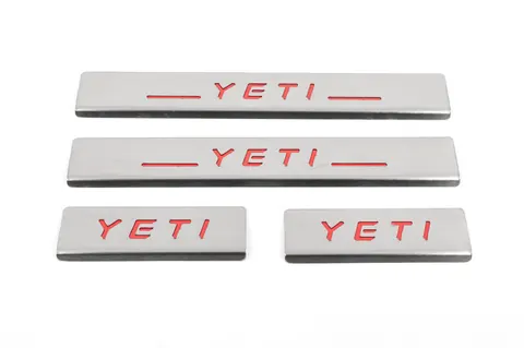 Накладки на пороги Carmos V2-RED (4 шт, нерж.) для Skoda Yeti 2009-2017 рр — Skoda Yeti 2009-2017 гг. DianaParts