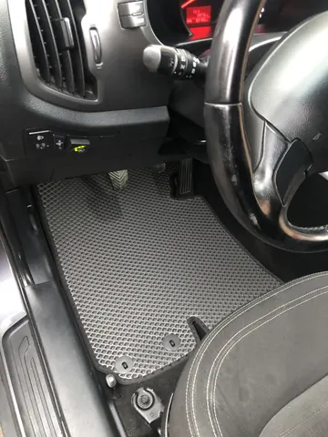 Килимки EVA V2 (чорні) для Kia Sportage 2010-2015 рр — Kia Sportage 2010-2015 гг. DianaParts