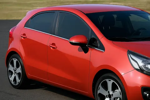 Окантовка вікон (нерж.) для Kia Rio 2012-2017 рр — Kia Rio 2012-2017 гг. DianaParts