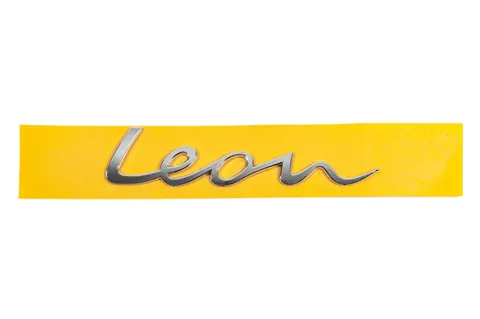 Напис Leon 5FA8536873Q7 (189мм на 40мм) для Seat Leon 2020- рр — Seat Leon 2020- гг. DianaParts