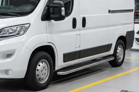 Бокові пороги Maydos V1 (2 шт., Алюміній -2026 нерж) Коротка база для Fiat Ducato 2006-2025 рр — Fiat Ducato 2006-2025 гг. DianaParts