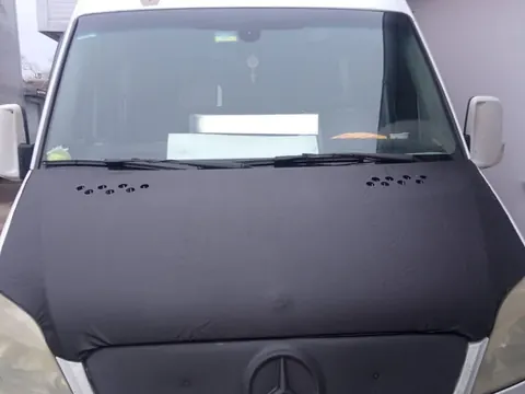 Чохол капота 2006-2013 (шкірозамінник) для Mercedes Sprinter W906 рр — Mercedes Sprinter W906 2006–2018 гг. DianaParts