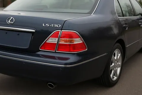 Накладки на стопи (2 шт., пласт) для Lexus LS 2001-2006 рр — Lexus LS 2001-2006 гг. DianaParts