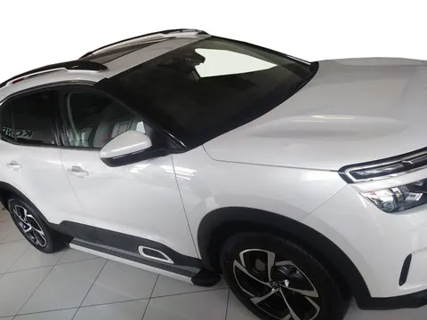 Бокові пороги Maya V2 (2 шт., алюміній) для Peugeot 3008 2016-2023 рр — Peugeot 3008 2016-2023 гг. DianaParts