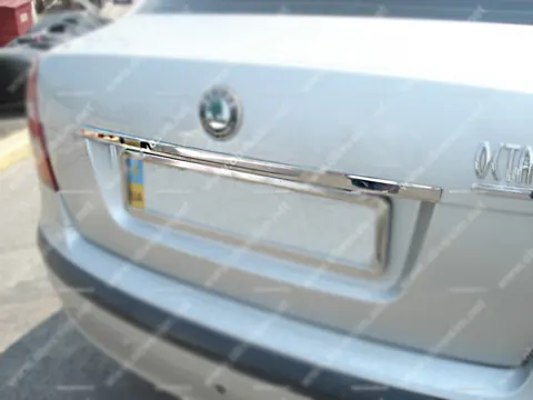 Хром планка над номером (нерж.) для Skoda Octavia II A5 2006-2010 рр — Skoda Octavia II A5 2006-2010 гг. DianaParts