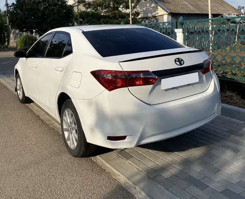 Спойлер LIP (Sunplex, чорний) (118см *6,4см) для Toyota Corolla 2013-2019 рр — Toyota Corolla 2013-2019 гг. DianaParts