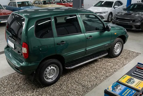 Бокові пороги Maydos V1 (2 шт., алюміній) для Chevrolet Niva 1998-2020 рр — Chevrolet Niva 1998-2020 гг. DianaParts