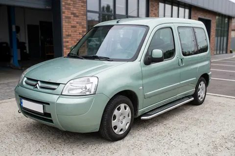 Бокові пороги Maydos V2 (2 шт., алюміній -2026 нерж) для Citroen Berlingo 1996-2008 рр — Citroen Berlingo 1996-2008 гг. DianaParts