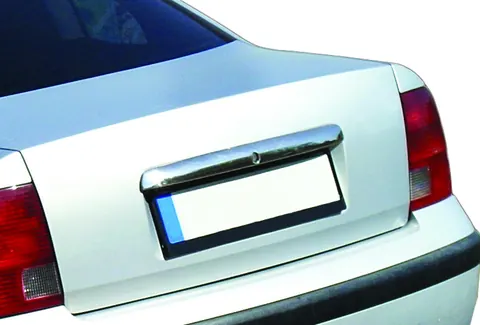 Хром планка над номером (1996-2000, нерж.) для Volkswagen Passat B5 рр — Volkswagen Passat B5 1997-2005 гг. DianaParts