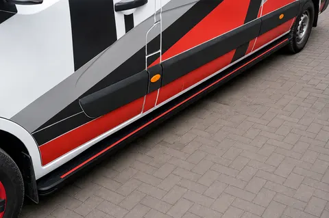 Бокові пороги Maya Red (2 шт., алюміній) Коротка База для Renault Master 2011-2023 рр — Renault Master 2011-2023 гг. DianaParts