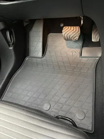 Килимки Stingray (4 шт, гума) для Renault Scenic/Grand 2016-2025 рр — Renault Scenic/Grand 2016-2025 гг. DianaParts