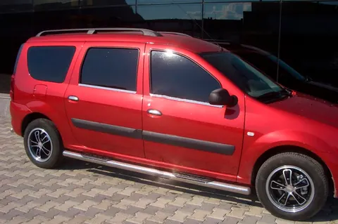 Бічні труби (2 шт., нерж.) 60 мм, з пластиковими вставками для Dacia Logan MCV 2004-2014 рр — Dacia Logan MCV 2004-2014 гг. DianaParts