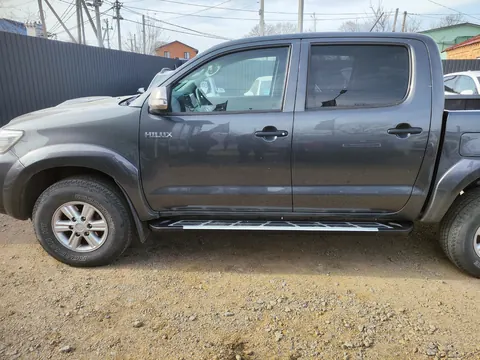 Бокові пороги Sunrise (2 шт., Алюміній) для Toyota Hilux 2006-2015 рр — Toyota Hilux 2006-2015 гг. DianaParts