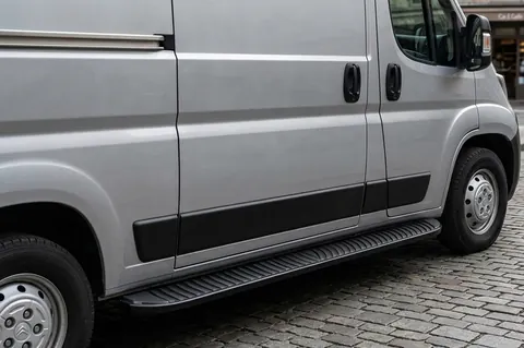 Бокові пороги Tayga Black (2 шт., алюміній) Коротка база для Fiat Ducato 2006-2025 рр — Fiat Ducato 2006-2025 гг. DianaParts