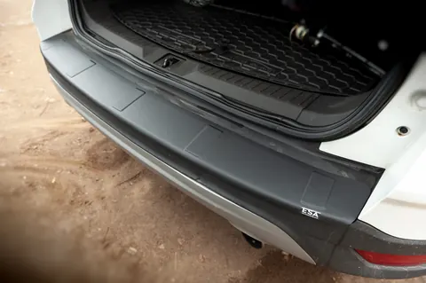 Накладка на задній бампер Esa (ABS) для Ford Kuga/Escape 2013-2019 рр — Ford Kuga/Escape 2013-2019 гг. DianaParts