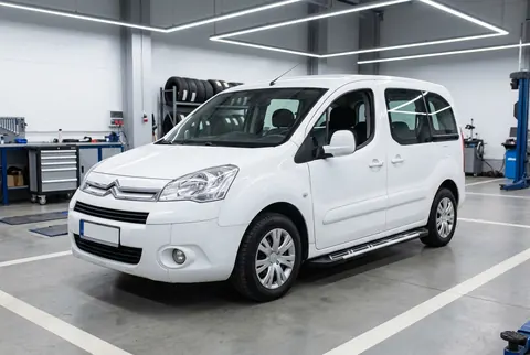 Бокові пороги Sunrise (2 шт., алюміній) для Citroen Berlingo 2008-2018 рр — Citroen Berlingo 2008-2018 гг. DianaParts