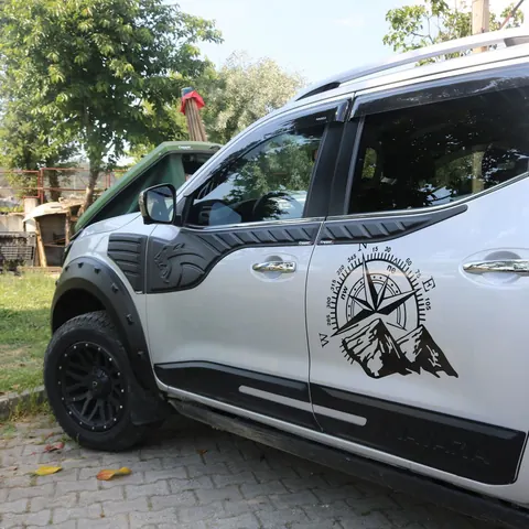 Молдинг на верх дверей (6 шт, ABS) для Nissan Navara/NP300 2016- рр — Nissan Navara/NP300 2016- гг. DianaParts