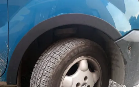 Накладки на арки (4 шт, чорні) Пластик для Renault Kangoo 1998-2008 рр — Renault Kangoo 1998-2008 гг. DianaParts