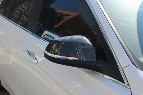 Накладки на дзеркала (2 шт, натуральний карбон) для BMW X1 E84 2009-2015 рр — BMW X1 E84 2009-2015 гг. DianaParts