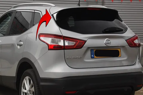Накладки під спойлер Libao (2 шт, пласт) для Nissan Qashqai 2014-2021 рр — Nissan Qashqai 2014-2021 гг. DianaParts