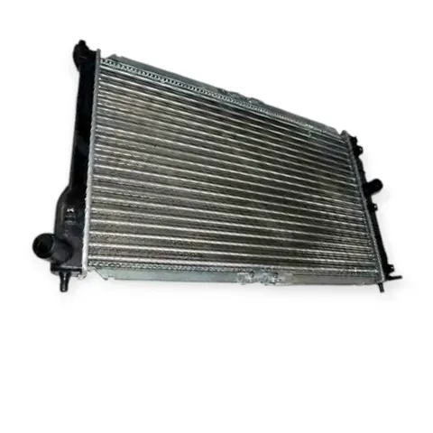 Радіатор охолодження двигуна Lanos з кондиціонером THERMOTEC — Автозапчастини DianaParts