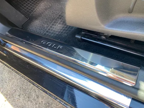 Накладки на внутрішню частину порогу (2 шт., нерж) для Volkswagen Golf 6 2008-2014 рр — Volkswagen Golf 6 2008-2014 гг. DianaParts