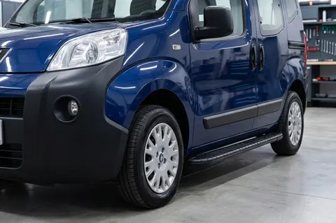 Бокові пороги Bosphorus Black (2 шт., Алюміній) для Citroen Nemo 2007-2017 рр — Citroen Nemo 2007-2017 гг. DianaParts