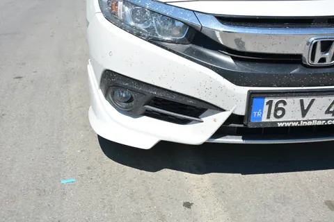 Куточки на передній бампер (під фарбування) для Honda Civic Sedan X 2016-2021 рр — Honda Civic Sedan X 2016-2021 гг. DianaParts