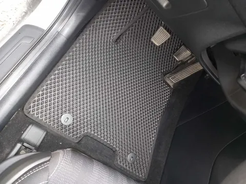 Килимки EVA (чорні) для Kia Sportage 2021- рр — Kia Sportage 2021- гг. DianaParts