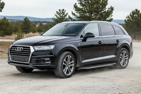 Бокові пороги Bosphorus Grey (2 шт., Алюміній) для Ауди Q7 2015-2026 рр — Audi Q7 2015–2026 гг. DianaParts