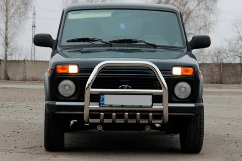 Кенгурятник QT007 (нерж.) для Lada Niva та Urban 1977- рр — Lada Niva та Urban 1977- гг. DianaParts