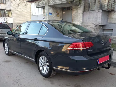 Накладка на торец заднього бампера SD/SW (3 шт, нерж) OmsaLine - Італійська нержавійка для Volkswagen Passat B8 2015-2023 рр — Volkswagen Passat B8 2015-2023 гг. DianaParts