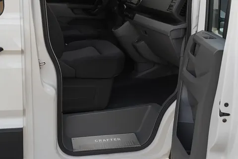 Накладки на внутрішні пороги (Carmos V2) 3 шт, Carmos - Турецька сталь для Volkswagen Crafter 2006-2016 рр — Volkswagen Crafter 2006-2016 гг. DianaParts