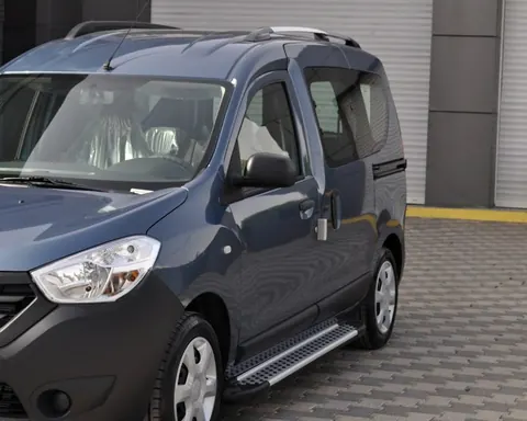 Бокові пороги Allmond Grey (2 шт., алюміній) для Renault Dokker 2013-2022 рр — Renault Dokker 2013-2022 гг. DianaParts