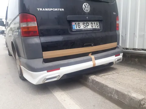 Задня нижня накладка Sport 3 (під фарбування) для Volkswagen T5 2010-2015 рр — Volkswagen T5 2010-2015 гг. DianaParts