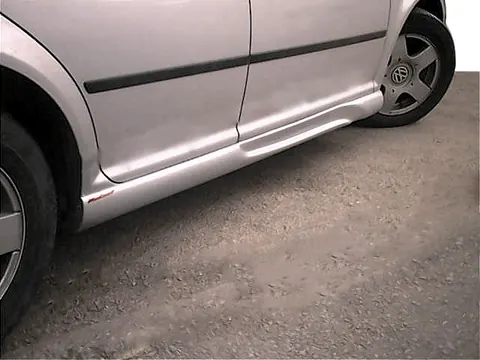 Бокові пороги (під фарбування) для Volkswagen Golf 4 1997-2006 рр — Volkswagen Golf 4 1997-2006 гг. DianaParts