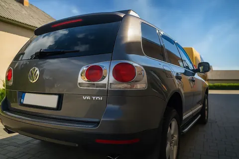 Накладки задні ліхтарі 2008-2011 (2 шт., пласт) для Volkswagen Touareg рр — Volkswagen Touareg 2002–2010 гг. DianaParts