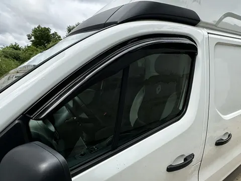 Вітровики EuroCap (2 шт) для Renault Trafic 2015- рр — Renault Trafic 2015- гг. DianaParts