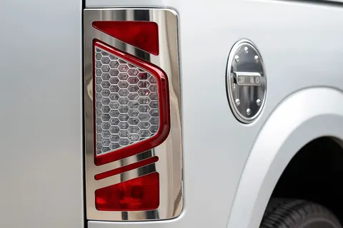 Накладки на стопи варіант №2 (2 шт, нерж) для Ford Connect 2010-2013 рр — Ford Connect 2010-2013 гг. DianaParts