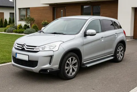Бокові пороги Maya V2 (2 шт., алюміній) для Citroen C-4 Aircross 2012-2017 рр — Citroen C-4 Aircross 2012-2017 гг. DianaParts