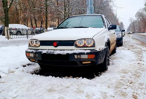 Зимова накладка на решітку Глянцева для Volkswagen Golf 3 1991-2001 рр — Volkswagen Golf 3 1991-2001 гг. DianaParts