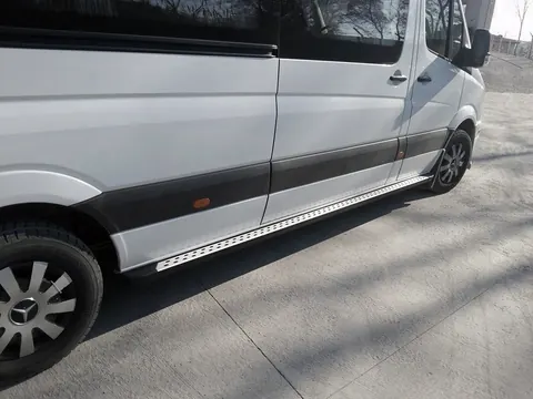 Бокові пороги DOT-Line (2 шт., Алюм.) довга база для Mercedes Sprinter W906 2006-2018 рр — Mercedes Sprinter W906 2006–2018 гг. DianaParts