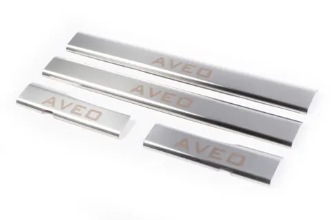 Накладки на внутрішні пороги Carmos V1 (4 шт, нерж.) для Chevrolet Aveo T250 2005-2011 рр — Chevrolet Aveo T250 2005-2011 гг. DianaParts