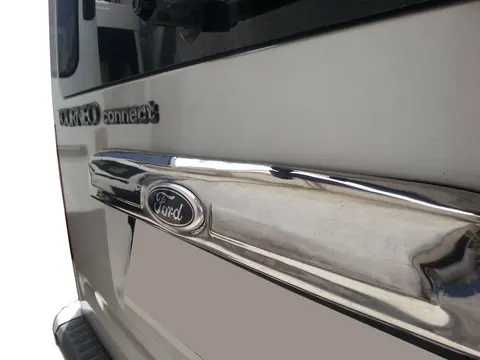 Хром планка над номером (установка на рідну, нерж.) OmsaLine - Італійська нержавійка для Ford Connect 2010-2013 рр — Ford Connect 2010-2013 гг. DianaParts