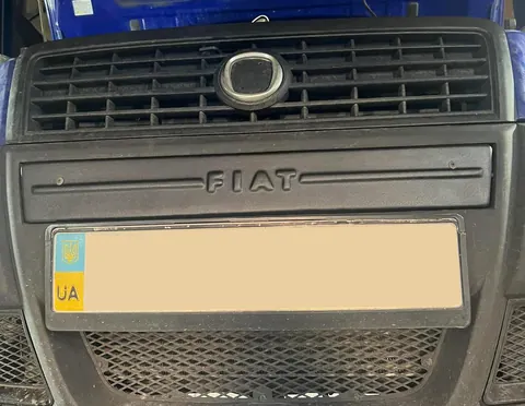 Середня зимова накладка на решітку Глянцева для Fiat Doblo I 2005-2010 рр — Fiat Doblo I 2005-2010 гг. DianaParts