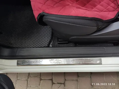 Накладки на пороги 500 (Carmos, 2 шт, нерж) для Fiat 500/500L 2013-2022 рр — Fiat 500/500L 2013-2022 гг. DianaParts