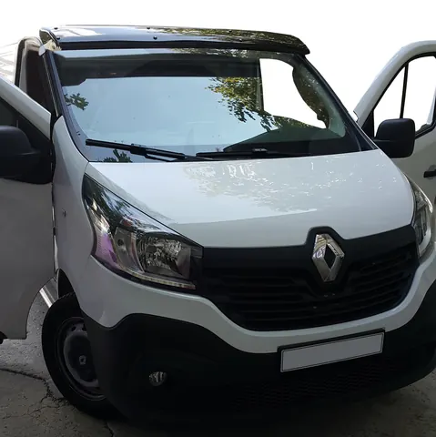 Козирьок на лобове скло (чорний глянець, 5мм) для Opel Vivaro 2015-2019 рр — Opel Vivaro 2015-2019 гг. DianaParts