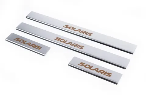 Накладки на пороги Carmos Solaris V1 (4 шт, нерж) для Hyundai Accent 2011-2017 рр — Hyundai Accent 2011-2017 гг. DianaParts