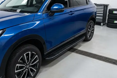 Бокові пороги Bosphore Black (2 шт., Алюміній) для Honda eNP1 2022- рр — Honda eNP1 2022- гг. DianaParts