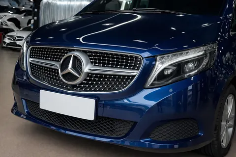Передня решітка Diamond (2019-2023 для V-class) для Mercedes Vito/V-class W447 2014- рр — Mercedes Vito/V-class W447 2014- гг. DianaParts
